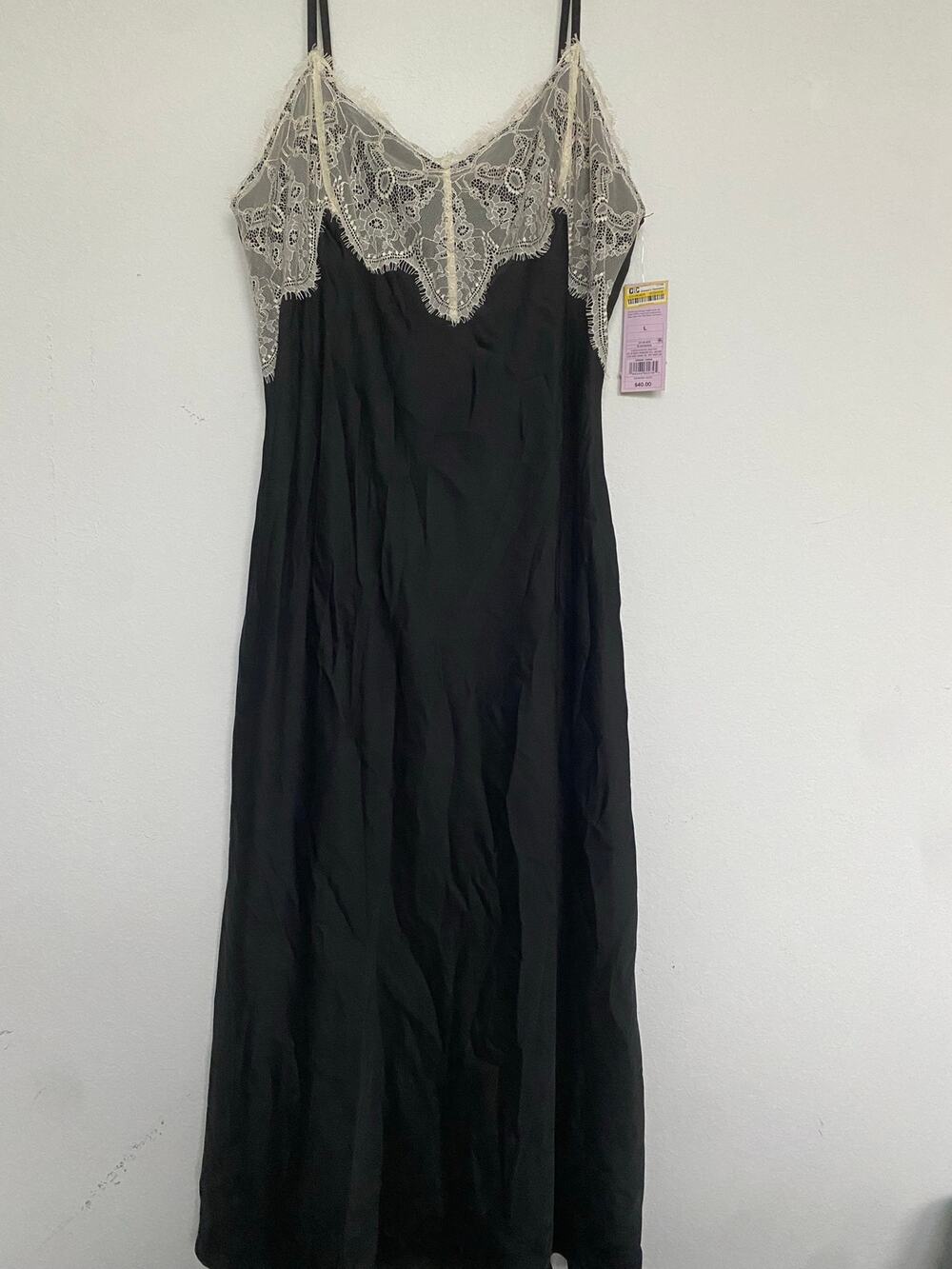 Wild Fable Sleeveless Lace Trim Satin Midi Slip Dress. S